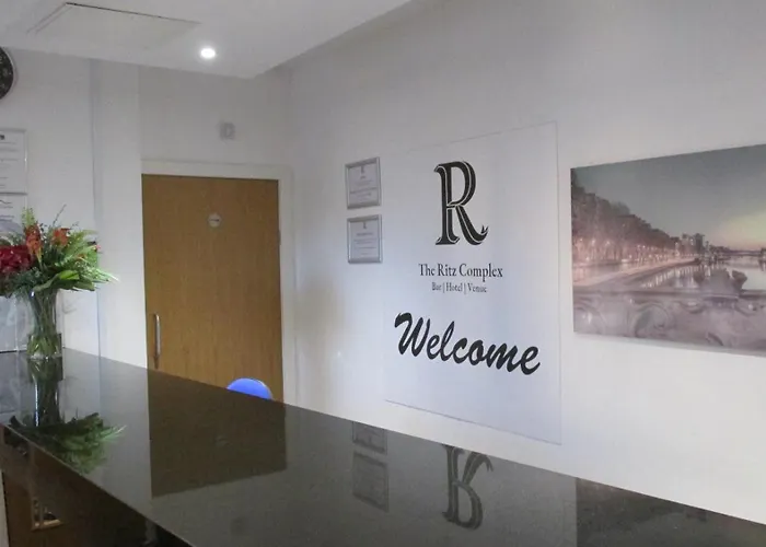 Rooms At The Ritz Complex