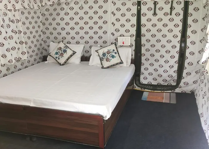 Mok Vyas Camping