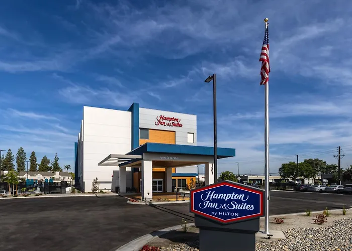 Hampton Inn & Suites Bakersfield Central