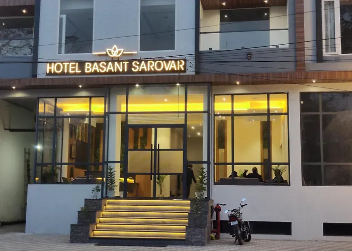 Hotel Basant Sarovar