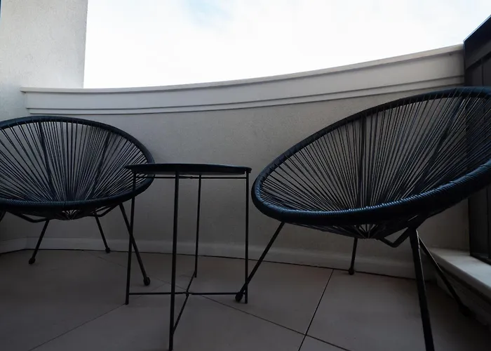 Novos Luxury Suites