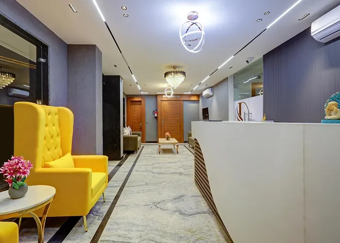 Limewood Stay Premium Studios - Near Sector 29