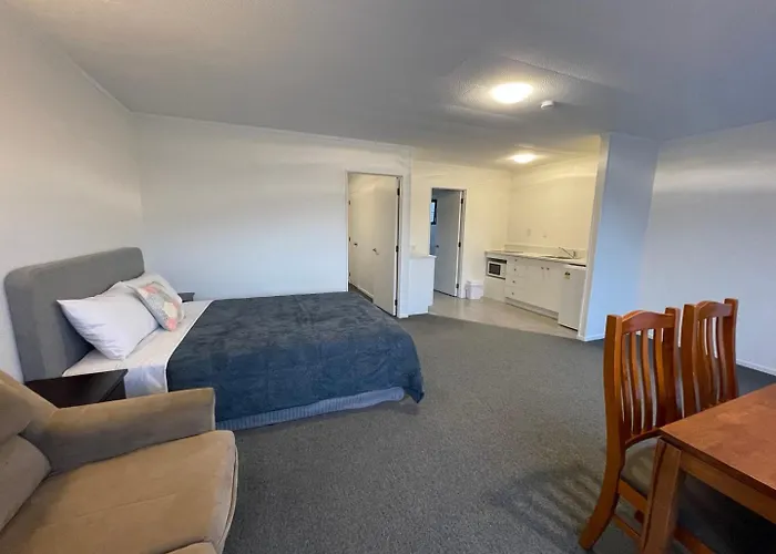 Cherry Court Motor Lodge