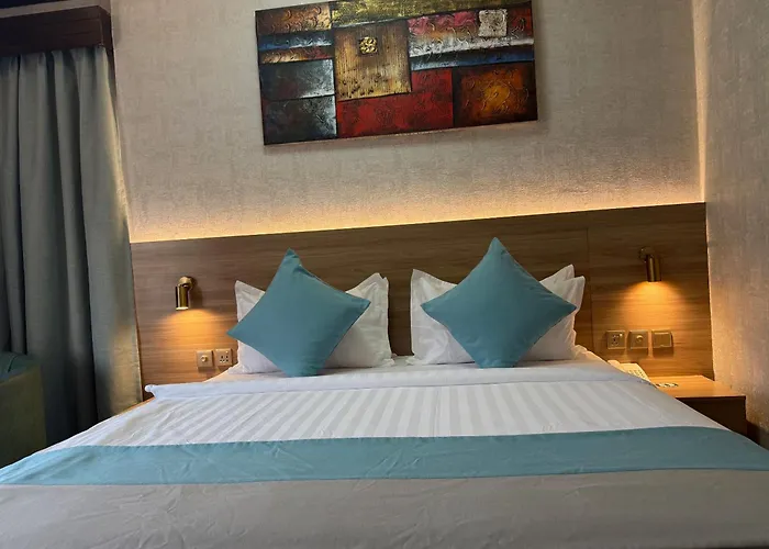 Strand Hotel