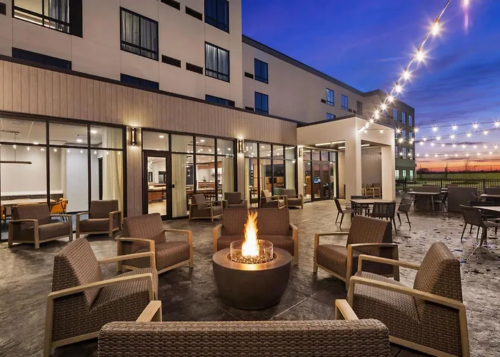 Courtyard By Marriott Bettendorf