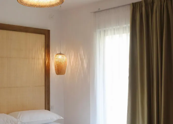 Noima Hotel & Suites