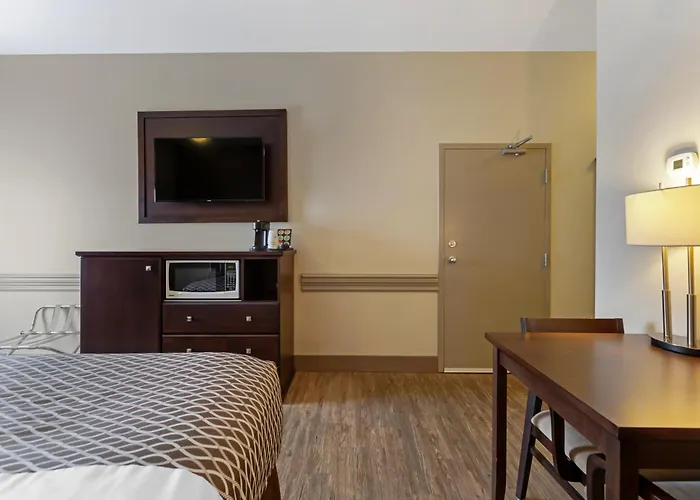 Best Western High Road Inn
