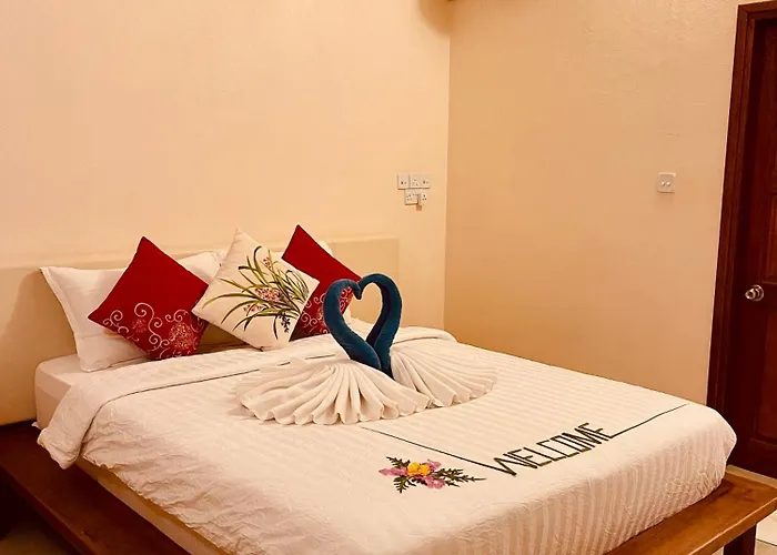 Thoddoo Retreat Grand