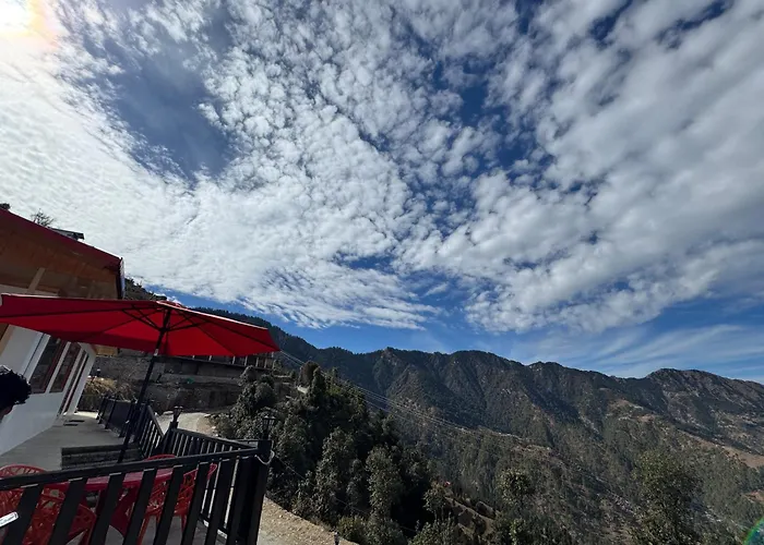 The Vintage Hill Village - Himalayan Boutique Resort