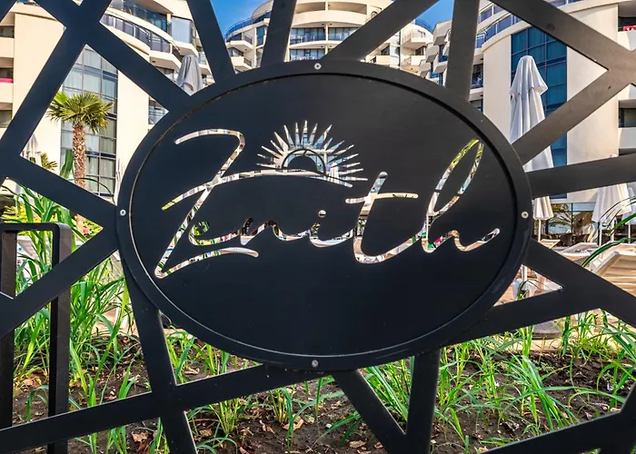 Hotel Zenith