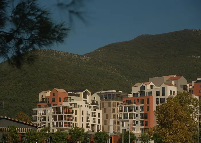 SIRO Porto Montenegro