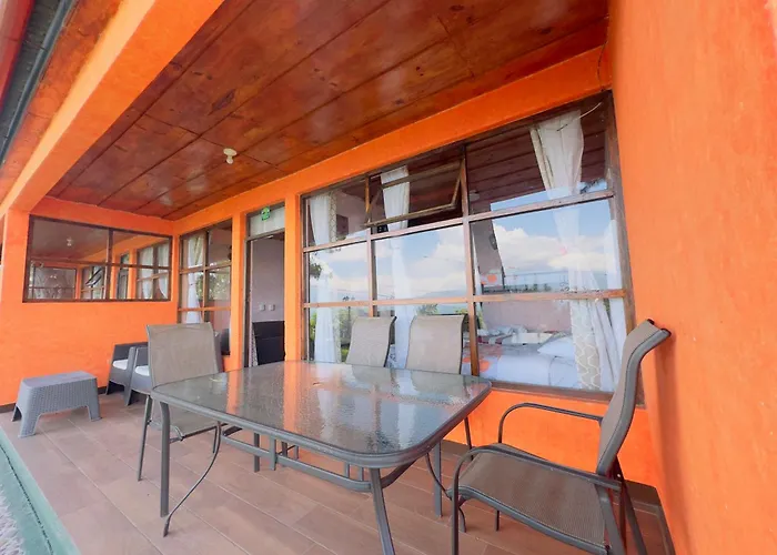 Hanna Suites