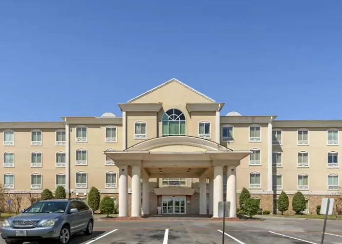 Holiday Inn Express & Suites Denison West By Ihg