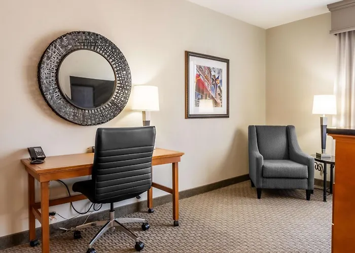 Drury Plaza Hotel Broadview Wichita