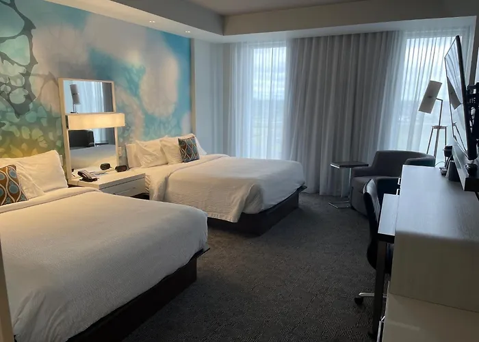 Courtyard By Marriott Montreal Brossard