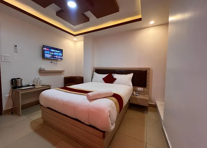 Chris Bed And Breakfast By Hostmandu
