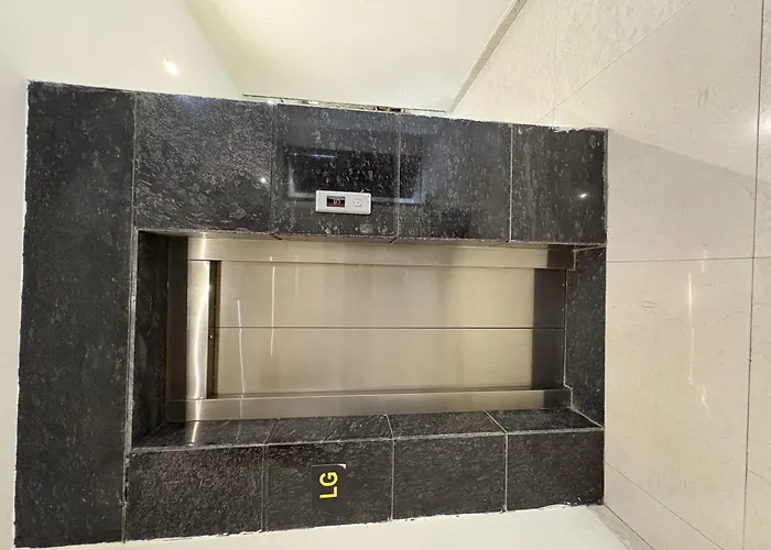 Hotel Blueberry By Lycoris Group !! Parking ! Lift ! Best Selling Property In Tricity