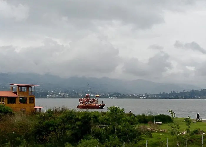 Brisas Del Lago San Pablo