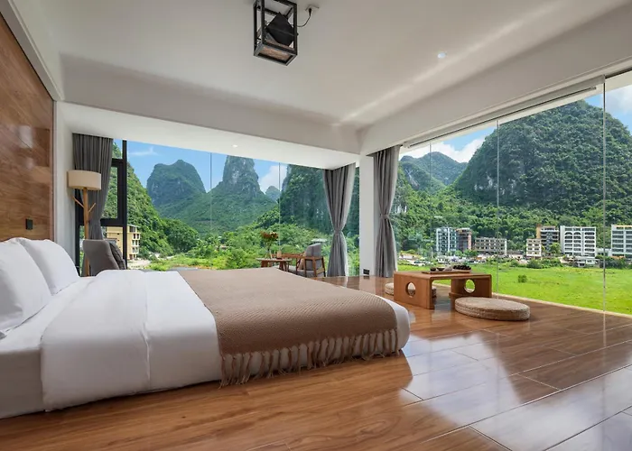 Yangshuo 1Q84 Tree Hotel