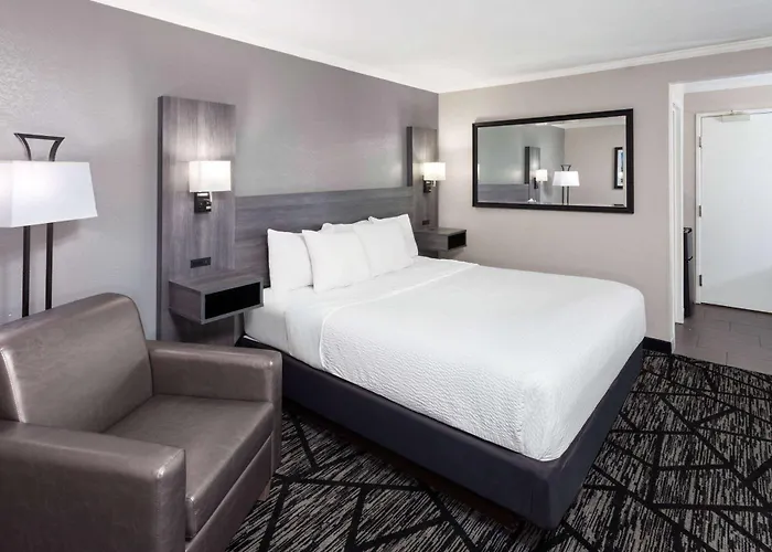 La Quinta Inn By Wyndham Cleveland Independence