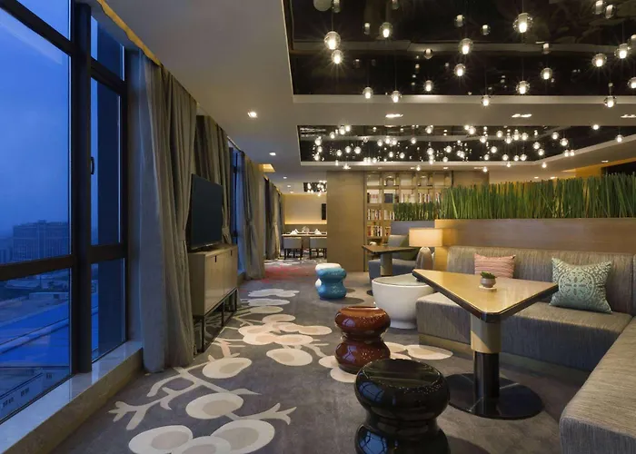 Wyndham Jinjiang Hotel