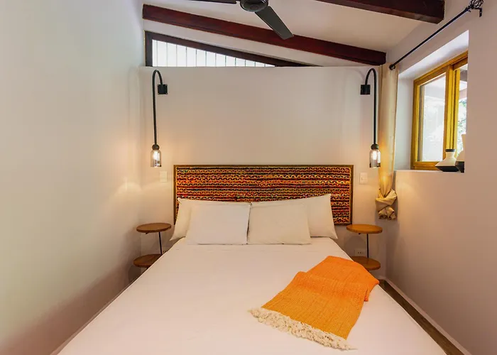Paradiso Lakeside Resort