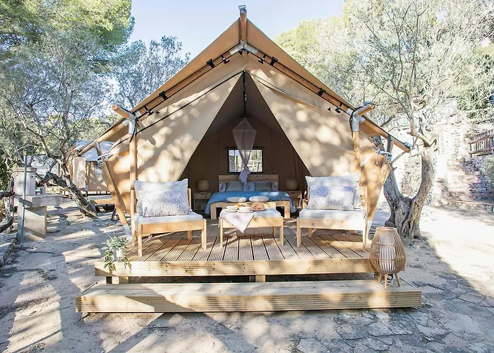 Camping Castell Montgri ****