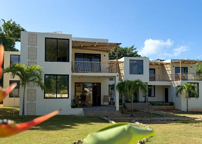 Spacious Ac Room At La Playita - Villavida