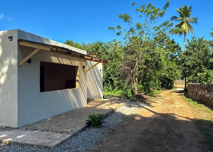 Spacious Ac Room At La Playita - Villavida