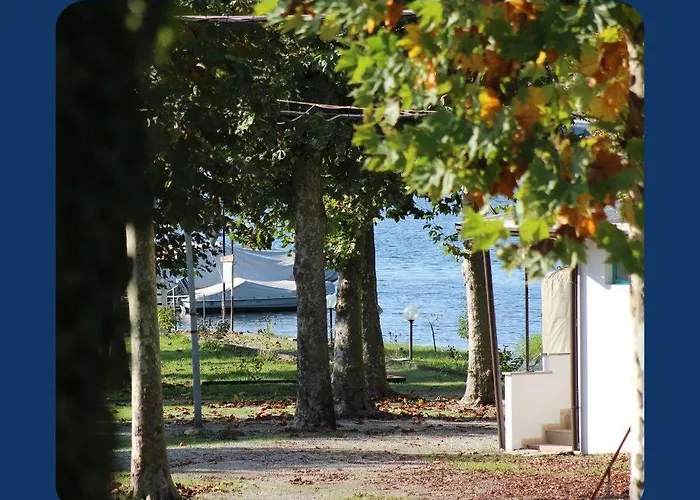 Happy Camp Mobile Homes In Lido Di Sesto Camping Boats&Restaurant