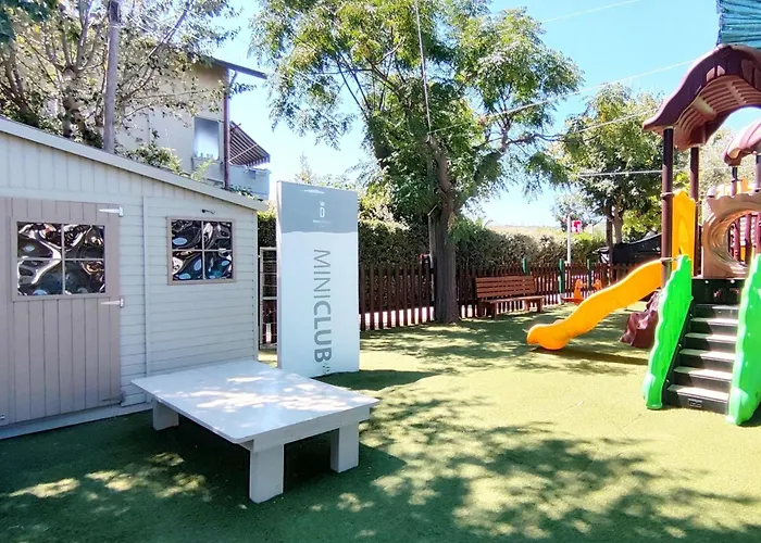 Happy Camp Mobile Homes In Duca Amedeo Camping Village