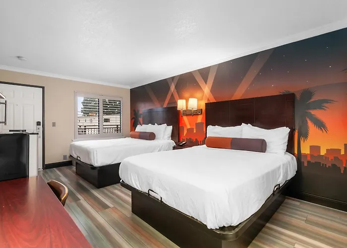 Santa Clarita Motel - Near Six Flags Magic Mountain - Valencia