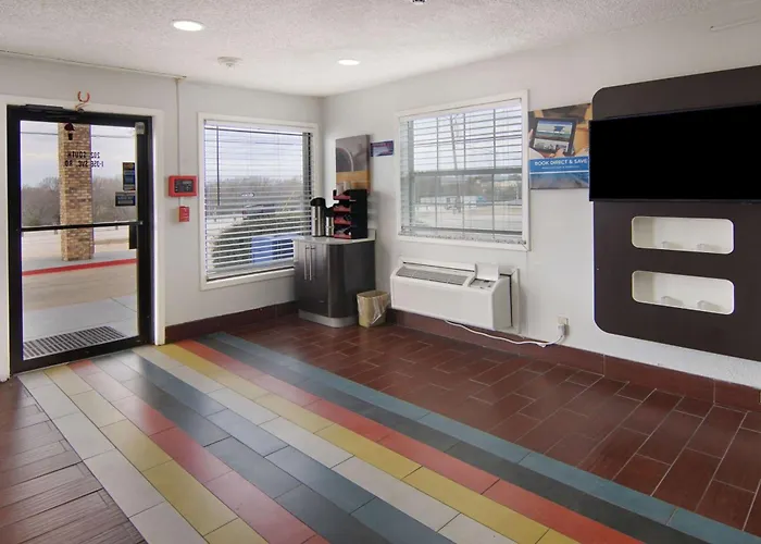 Motel 6-Red Oak, Tx - Dallas