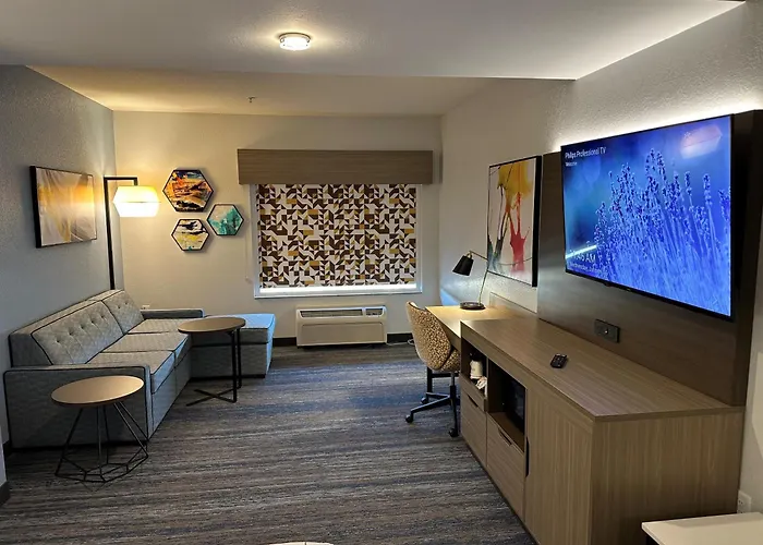 La Quinta By Wyndham Macon West
