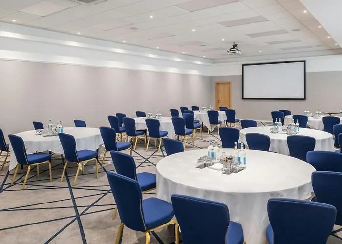 Renaissance London Heathrow Hotel