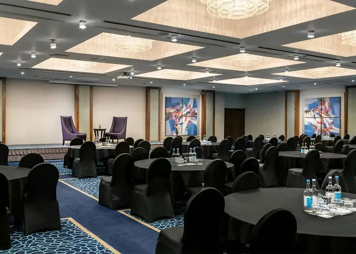 Renaissance London Heathrow Hotel