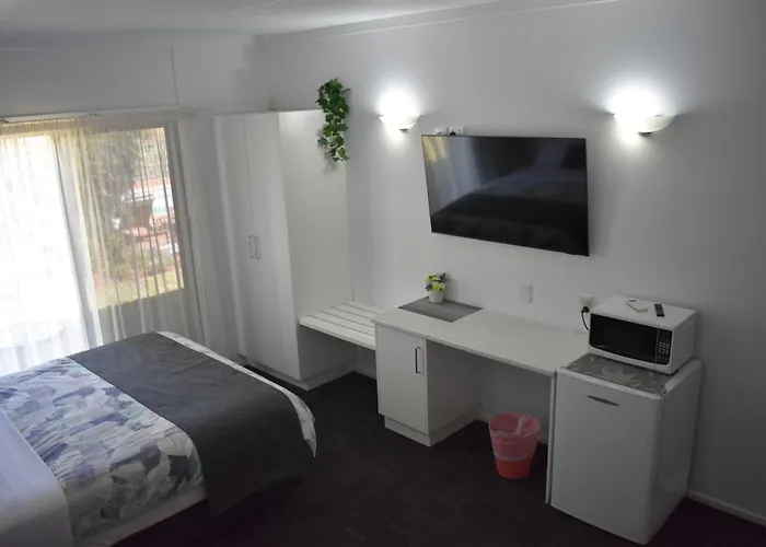 Riviana Motel