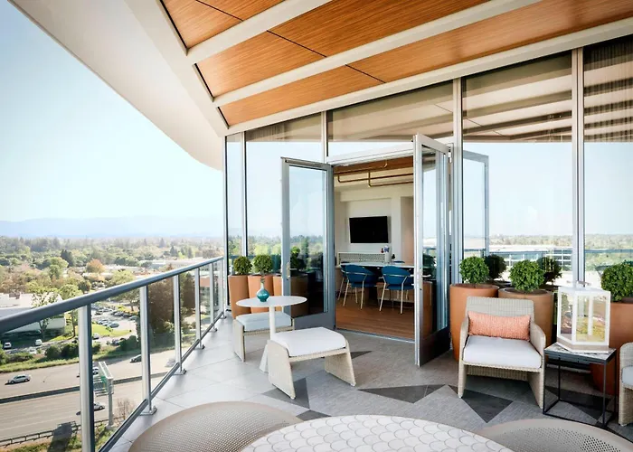 Hotel Nia, Autograph Collection