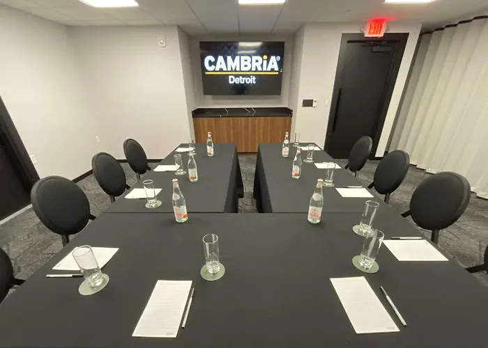 Cambria Hotel Detroit Downtown