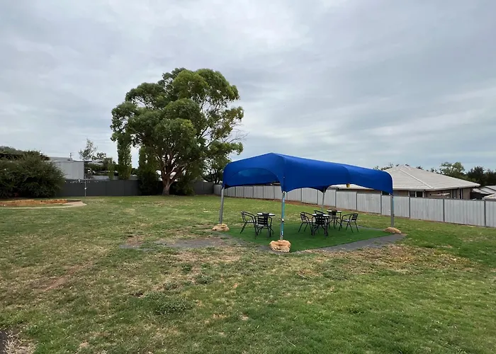 Almond Inn Motel