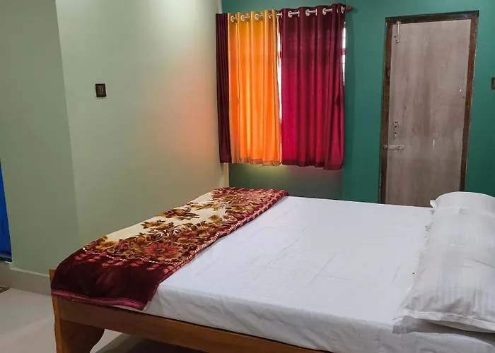 Aditya Guest House