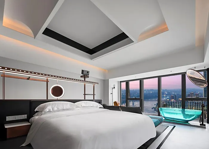 Chongqing Mc Maiyue High-Altitude River View Hotel