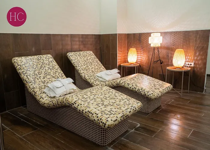 Central Hotel, Fitness And Spa