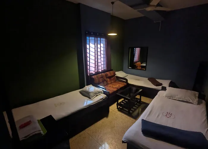 Hotel Hoque Tower International
