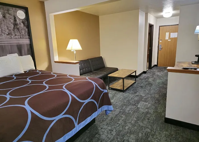 Amerivu Inn And Suites Shawano Wi