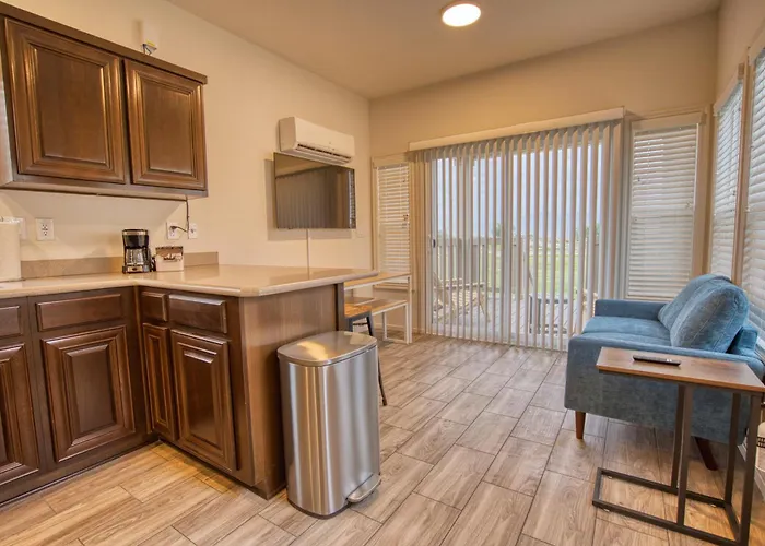 Coachella Lakes Rv Resort