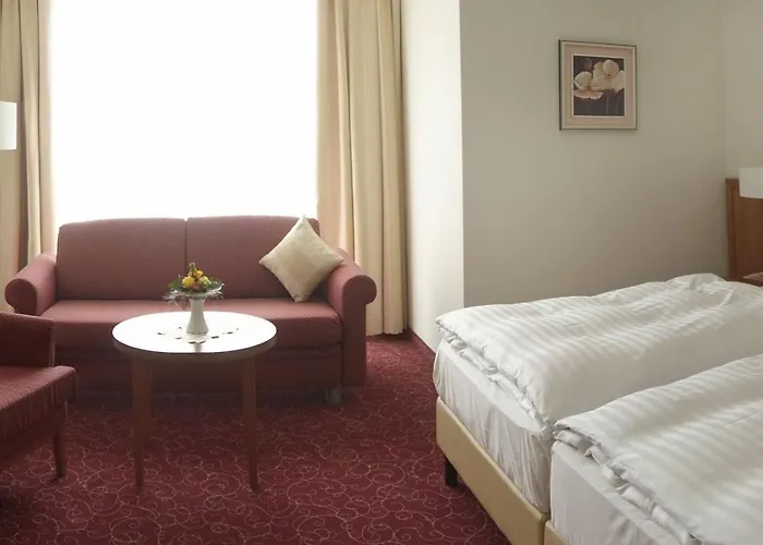 H Perl Hotel-Restaurant