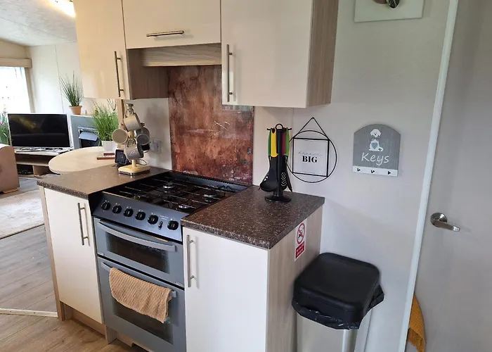 11 Borwick Lakes