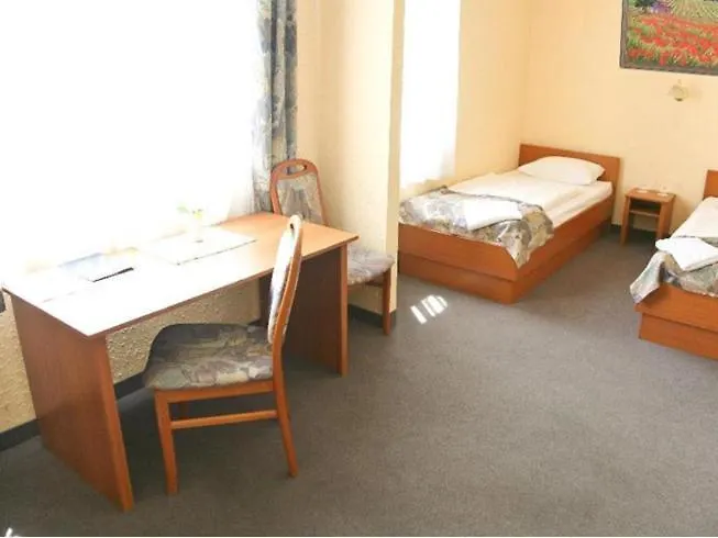 Transit Motel M0 M1 M7 M6