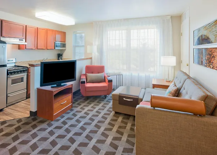 Towneplace Suites By Marriott Detroit Livonia